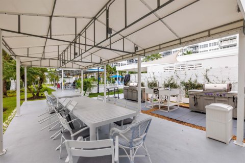 Copropriété à vendre à Fort Lauderdale, Floride: 2 chambres, 104.05 m2 № 2191487 - photo 8