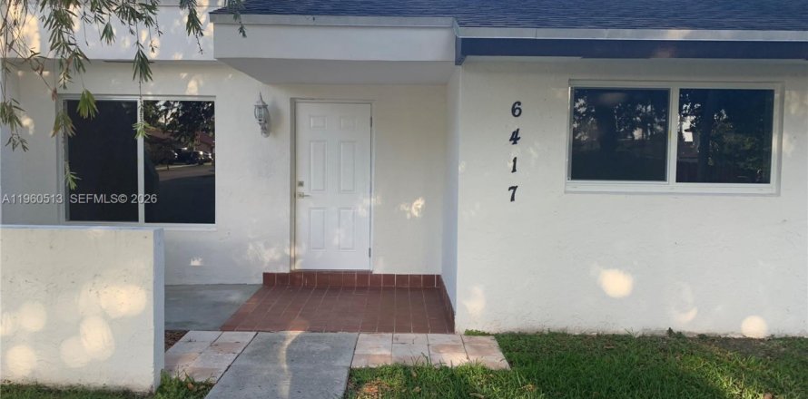 Touwnhouse à Miami, Floride 2 chambres, 125.7 m2 № 2022055