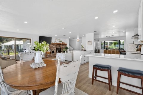 House in Melrose, Florida 4 bedrooms, 256.6 sq.m. № 2095534 - photo 23