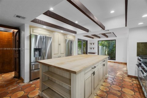 Villa ou maison à vendre à Miami, Floride: 4 chambres, 383.69 m2 № 1862133 - photo 16