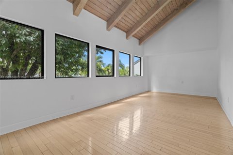 Villa ou maison à vendre à Miami, Floride: 4 chambres, 383.69 m2 № 1862133 - photo 30