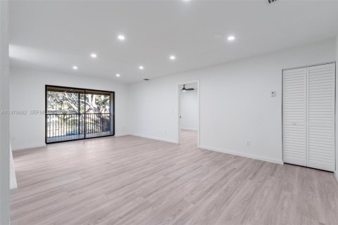 Copropriété à louer à Sunrise, Floride: 2 chambres, 85.93 m2 № 2046331 - photo 14