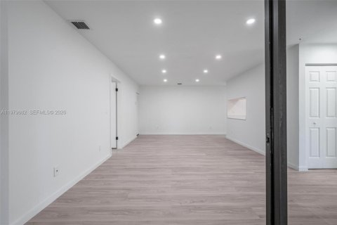 Copropriété à louer à Sunrise, Floride: 2 chambres, 85.93 m2 № 2046331 - photo 21