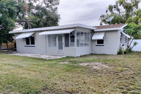 House in Seminole, Florida 3 bedrooms, 108.14 sq.m. № 1835863 - photo 24