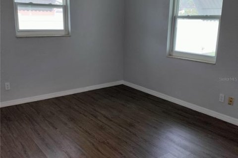 House in Seminole, Florida 3 bedrooms, 108.14 sq.m. № 1835863 - photo 16