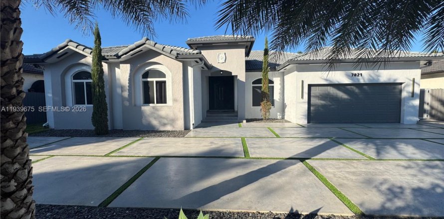 Villa ou maison à Miami Lakes, Floride 4 chambres, 214.98 m2 № 1997025