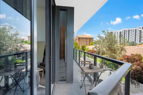Condo in Miami, Florida, 1 bedroom  № 1861496 - photo 13