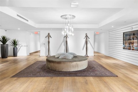 Condo in Miami, Florida, 1 bedroom  № 1861496 - photo 30