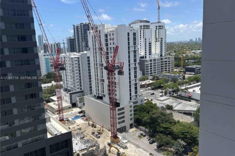 Copropriété à louer à Miami, Floride: 3 chambres, 103.4 m2 № 2184468 - photo 3