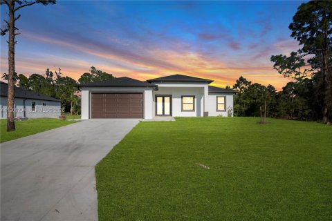 Casa en venta en Lehigh Acres, Florida, 4 dormitorios, 159.7 m2 № 2051566 - foto 2