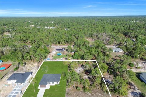 Casa en venta en Lehigh Acres, Florida, 4 dormitorios, 159.7 m2 № 2051566 - foto 1
