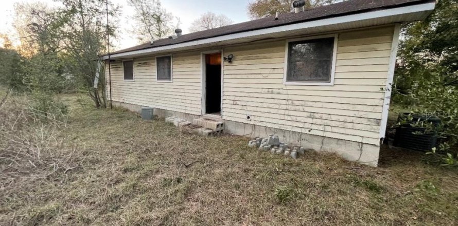 House in Brooksville, Florida 2 bedrooms, 97.55 sq.m. № 1514051