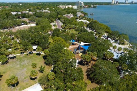 Casa en venta en Tampa, Florida, 2 dormitorios, 124.3 m2 № 1915754 - foto 30