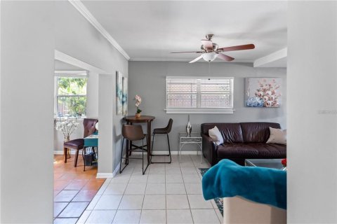 Casa en venta en Tampa, Florida, 2 dormitorios, 124.3 m2 № 1915754 - foto 5