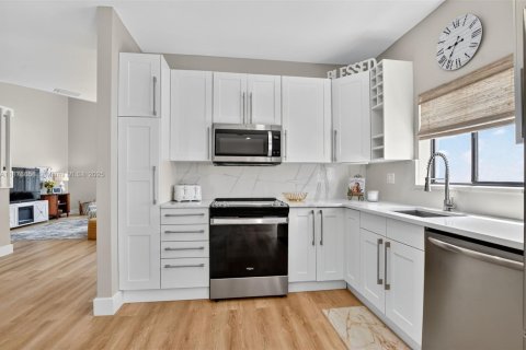 Casa en venta en Boca Raton, Florida, 3 dormitorios, 180.69 m2 № 1895888 - foto 24