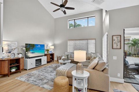 Casa en venta en Boca Raton, Florida, 3 dormitorios, 180.69 m2 № 1895888 - foto 10