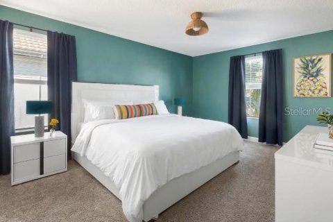 Casa en venta en Davenport, Florida, 6 dormitorios, 316.24 m2 № 1718305 - foto 22