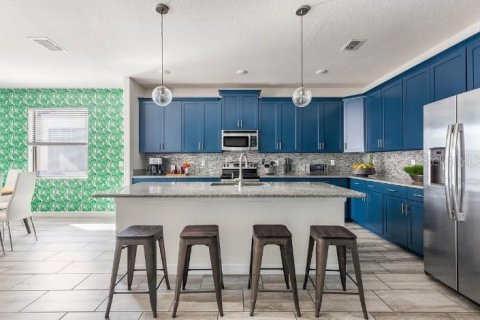 Casa en venta en Davenport, Florida, 6 dormitorios, 316.24 m2 № 1718305 - foto 9