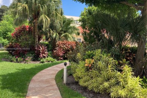 Condominio en alquiler en Lauderdale-by-the-Sea, Florida, 1 dormitorio, 78.97 m2 № 1949277 - foto 23