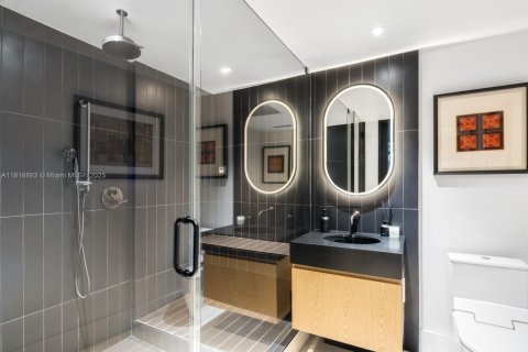 Condominio en venta en Miami Beach, Florida, 2 dormitorios, 181.16 m2 № 1781619 - foto 18