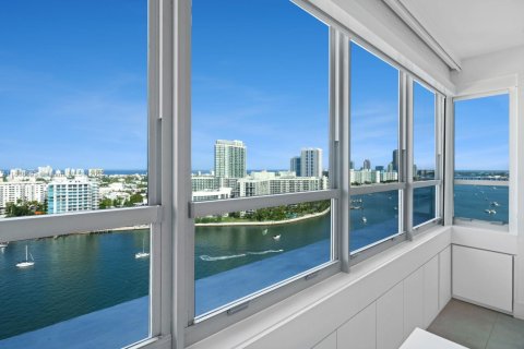 Condominio en venta en Miami Beach, Florida, 2 dormitorios, 181.16 m2 № 1781619 - foto 17