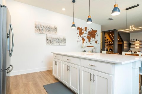 Casa en venta en Clermont, Florida, 5 dormitorios, 266.07 m2 № 1824500 - foto 8