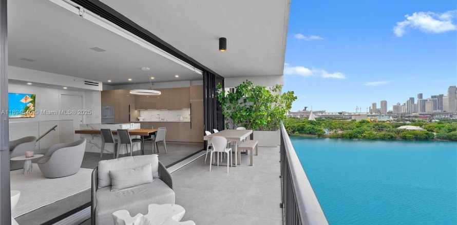 Кондоминиум с 1 спальней в Майами, Флорида № 2012495