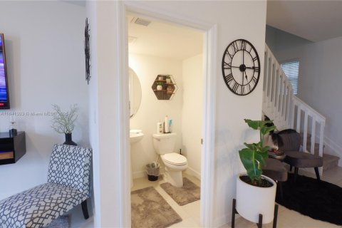 Adosado en venta en Miami Gardens, Florida, 3 dormitorios, 131.83 m2 № 1832246 - foto 10
