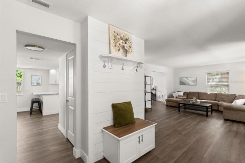 Casa en venta en South Daytona, Florida, 4 dormitorios, 184.04 m2 № 1797419 - foto 9