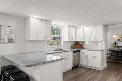 Casa en venta en South Daytona, Florida, 4 dormitorios, 184.04 m2 № 1797419 - foto 21