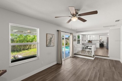 Casa en venta en South Daytona, Florida, 4 dormitorios, 184.04 m2 № 1797419 - foto 19