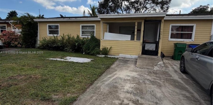 Casa en Margate, Florida 3 dormitorios, 91.79 m2 № 1966049