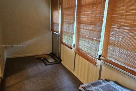 Copropriété à vendre à Tamarac, Floride: 1 chambre, 63.17 m2 № 1998141 - photo 12