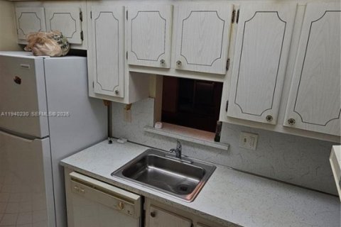 Copropriété à vendre à Tamarac, Floride: 1 chambre, 63.17 m2 № 1998141 - photo 4