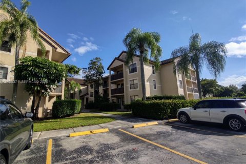 Condo in Pompano Beach, Florida, 1 bedroom  № 1995993