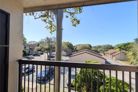 Снять в аренду кондоминиум в Помпано-Бич, Флорида 1 спальня, 57.6м2, № 1995993 - фото 26