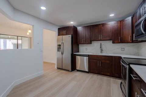 Condo in Boca Raton, Florida, 2 bedrooms № 2187478 - photo 8