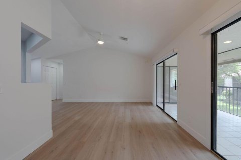 Condo in Boca Raton, Florida, 2 bedrooms № 2187478 - photo 9