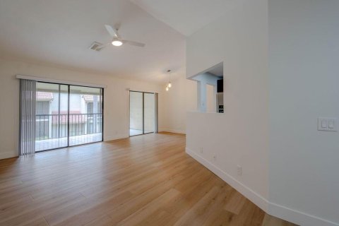 Condo in Boca Raton, Florida, 2 bedrooms № 2187478 - photo 4