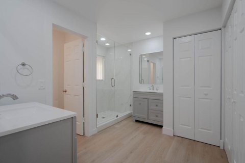 Condo in Boca Raton, Florida, 2 bedrooms № 2187478 - photo 14