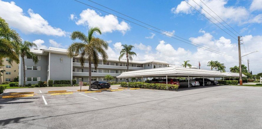 Condo in Atlantis, Florida, 2 bedrooms  № 2177084