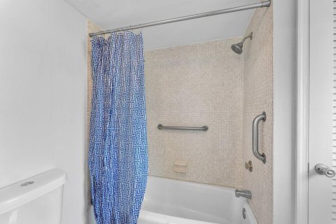 Condo in Atlantis, Florida, 2 bedrooms  № 2177084 - photo 19