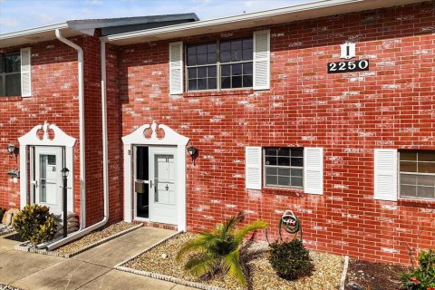 Condo in Daytona Beach, Florida, 2 bedrooms № 2238886 - photo 2