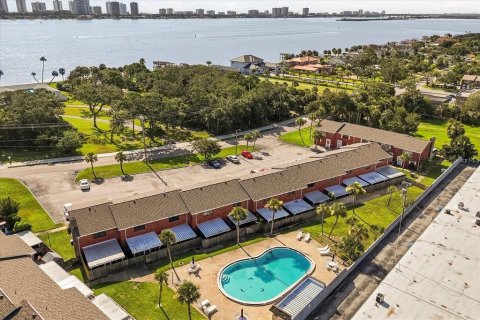Condo in Daytona Beach, Florida, 2 bedrooms № 2238886 - photo 26