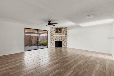 Condo in Daytona Beach, Florida, 2 bedrooms № 2238886 - photo 7