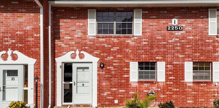 Condo in Daytona Beach, Florida, 2 bedrooms № 2238886