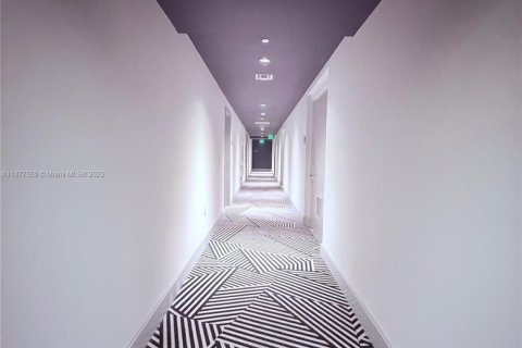 Снять в аренду кондоминиум в Майами, Флорида 3 спальни, 114.64м2, № 2018199 - фото 30