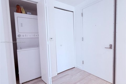 Снять в аренду кондоминиум в Майами, Флорида 3 спальни, 114.64м2, № 2018199 - фото 28