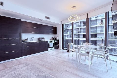 Кондоминиум с 3 спальнями в Майами, Флорида № 2018199