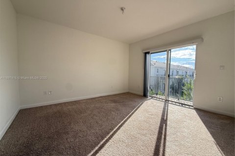 Townhouse in Homestead, Florida 4 bedrooms, 169.64 sq.m. № 2052738 - photo 10